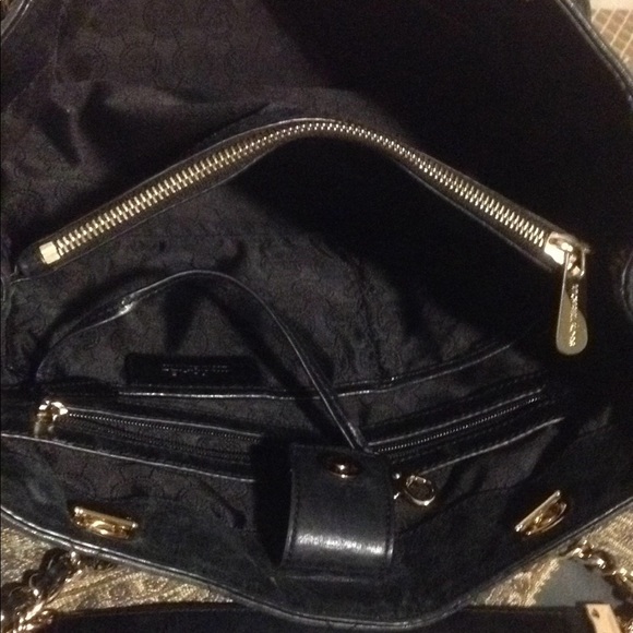 MK SUSSANAH BLACK QUILTED TOTE - Picture 8 of 8